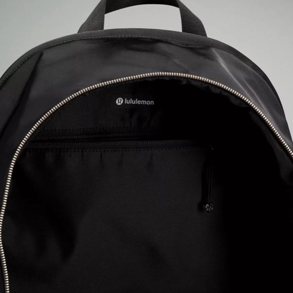 City Adventurer Backpack 20L main image 4